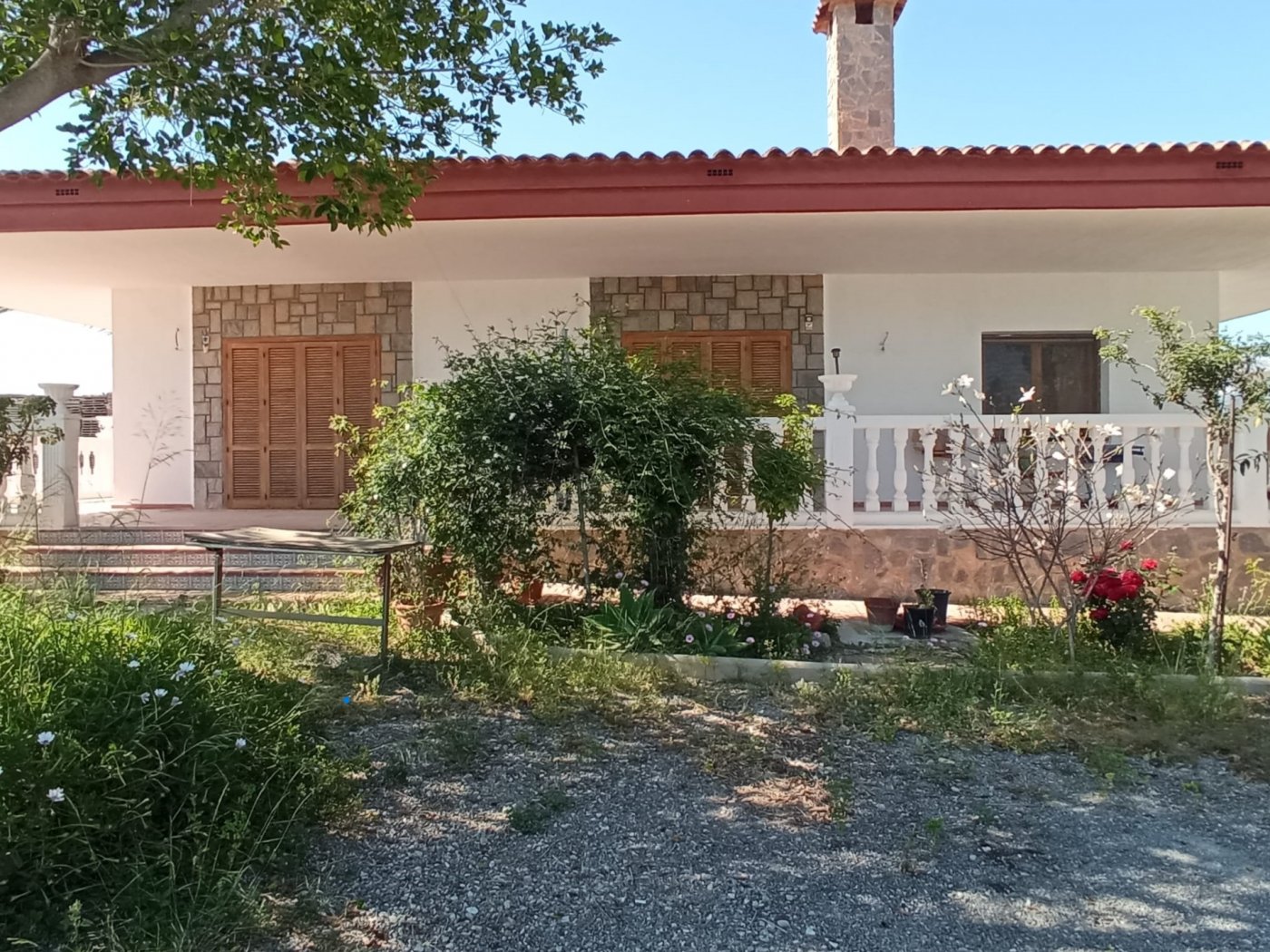 INDEPENDENT VILLA OF 500M2 – LAND OF 10,000M2 NEXT TO BONALBA – MUCHAMIEL