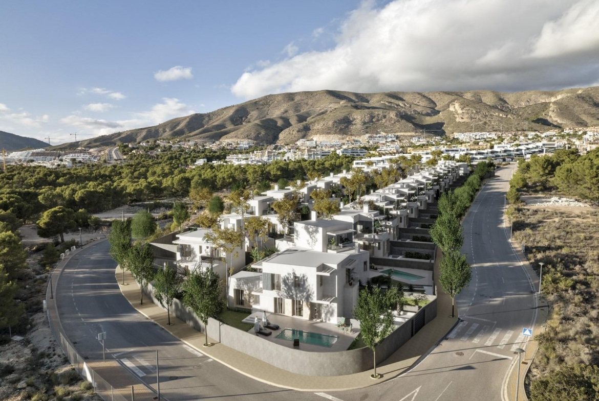 Independent villas of avant-garde design in Sierra Cortina