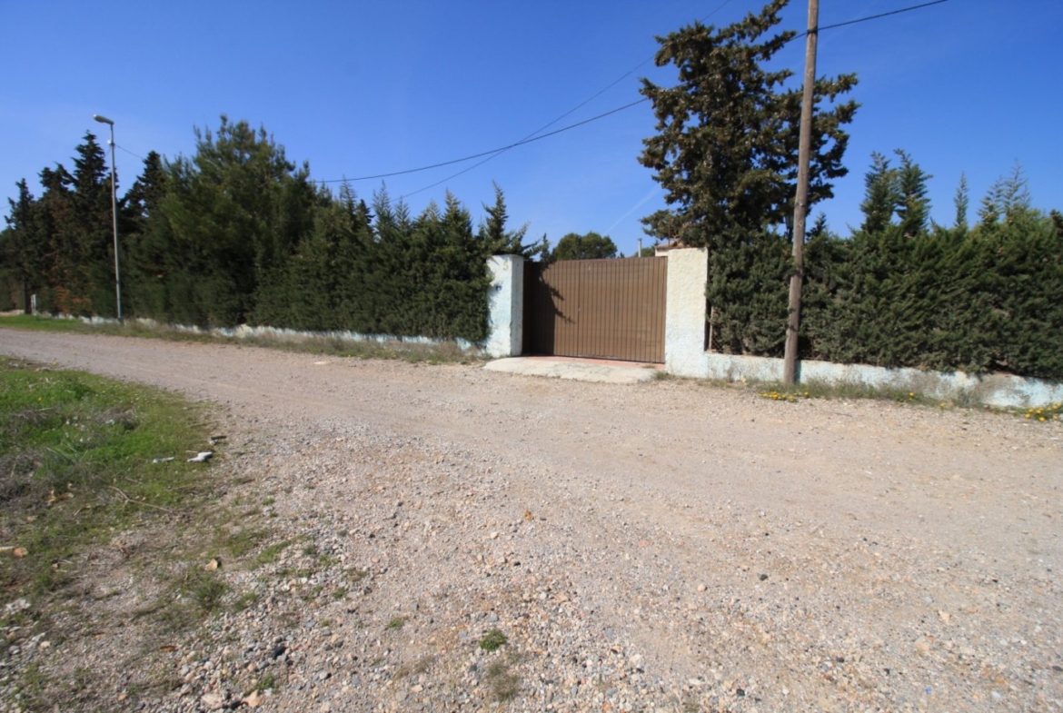 CAMPOAMOR, SPECTACULAR FINCA, 3500 M2  PLOT WITH 2 HOUSES, PRIVATE POOL, 2500 METERS FROM THE BEACH