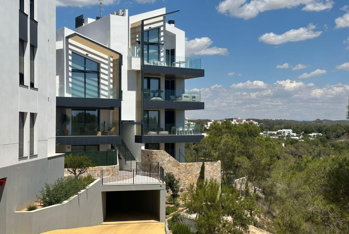 Nieuw appartement te koop in Las Colinas Golf Resort