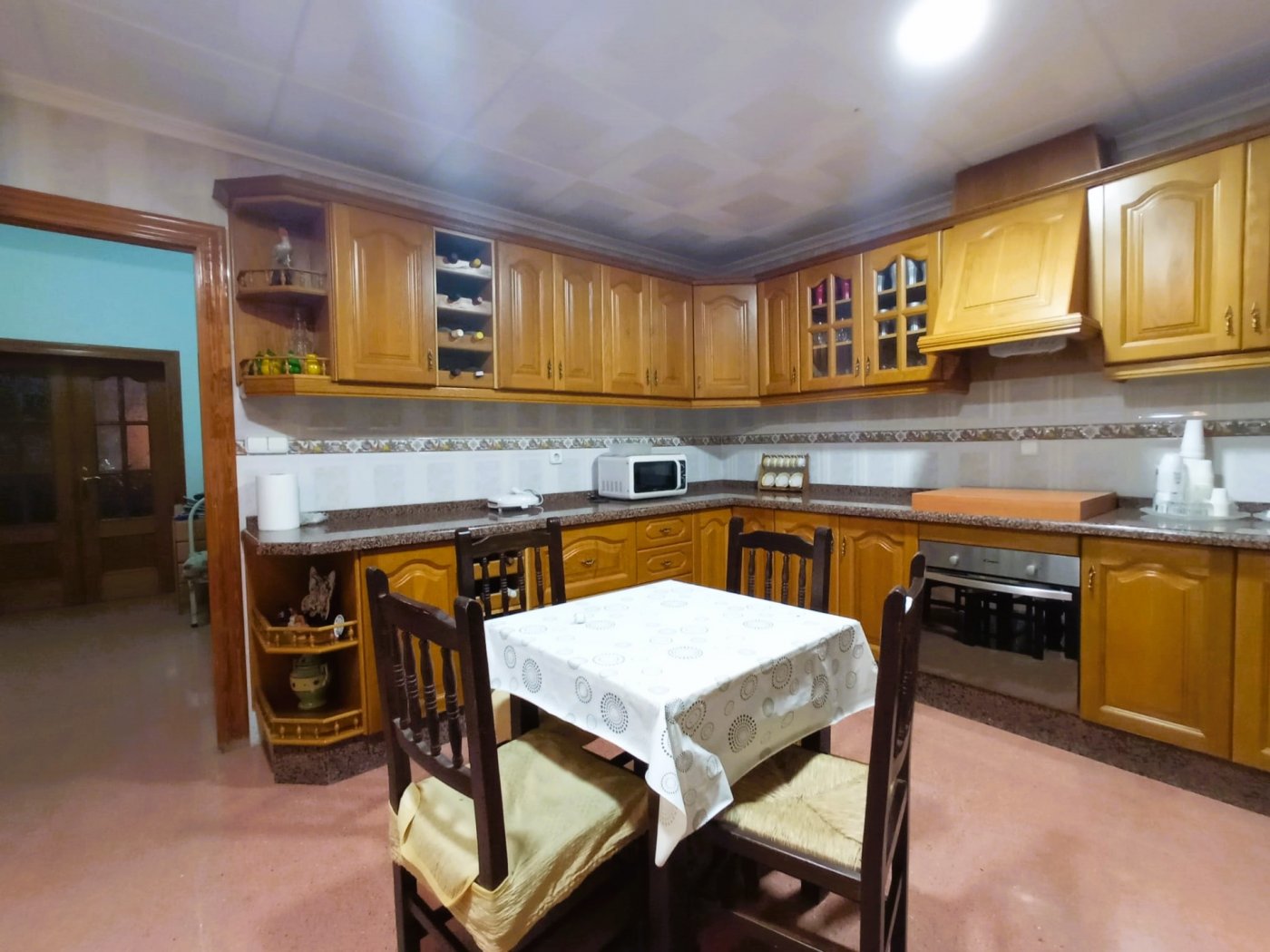 INDEPENDENT VILLA OF 500M2 – LAND OF 10,000M2 NEXT TO BONALBA – MUCHAMIEL