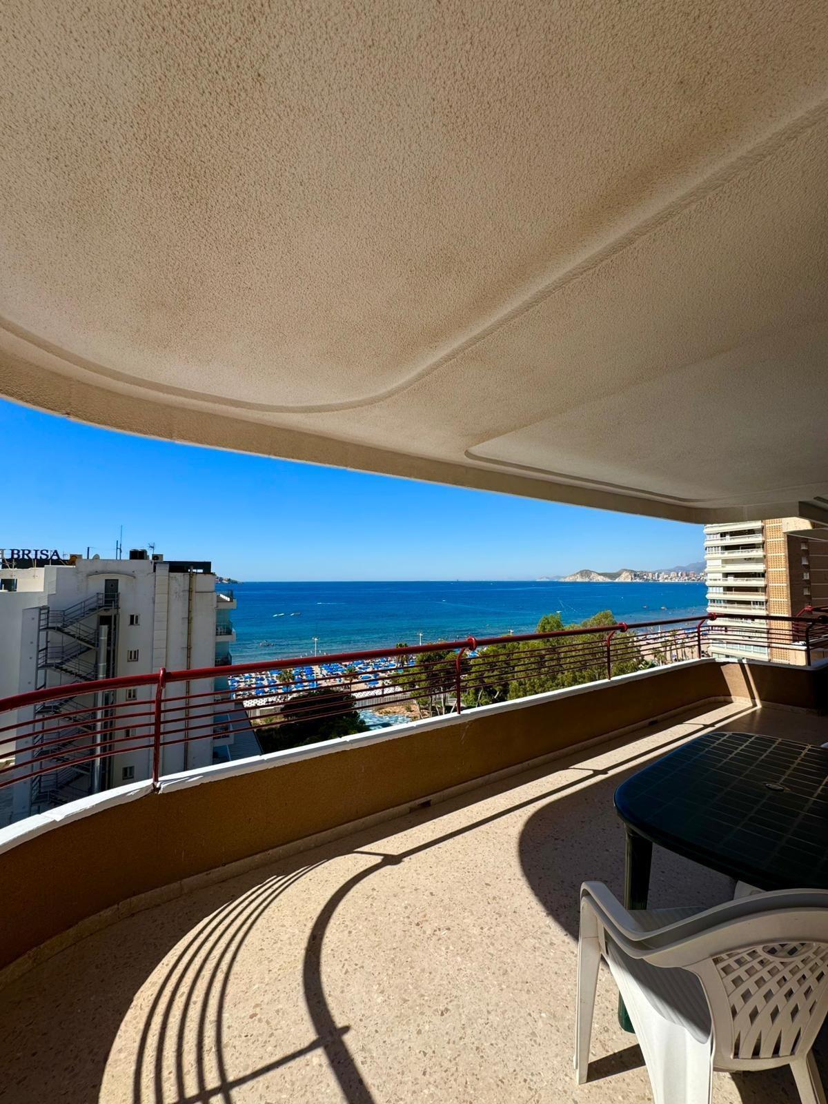 Apartamento con IMPRESIONANTES vistas al mar, Edif. Coblanca 8, playa Levante, Benidorm