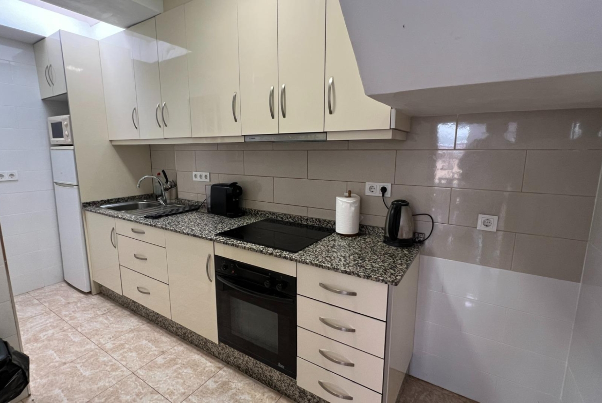 🏡 Your lakeside home with ☀️ solarium and 🌿 private garden in Torrevieja!