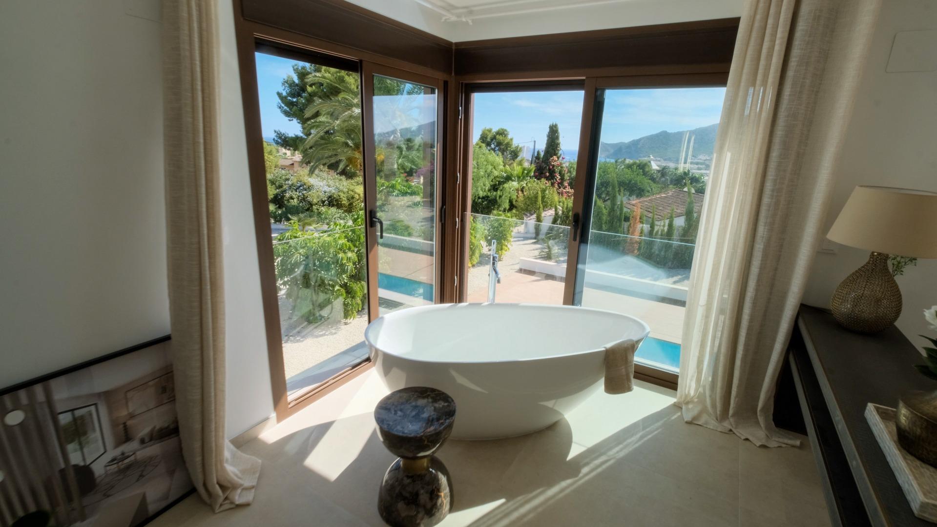 3-20-25 “Stunning Villa with scenic views to the sea and valle in Altea”