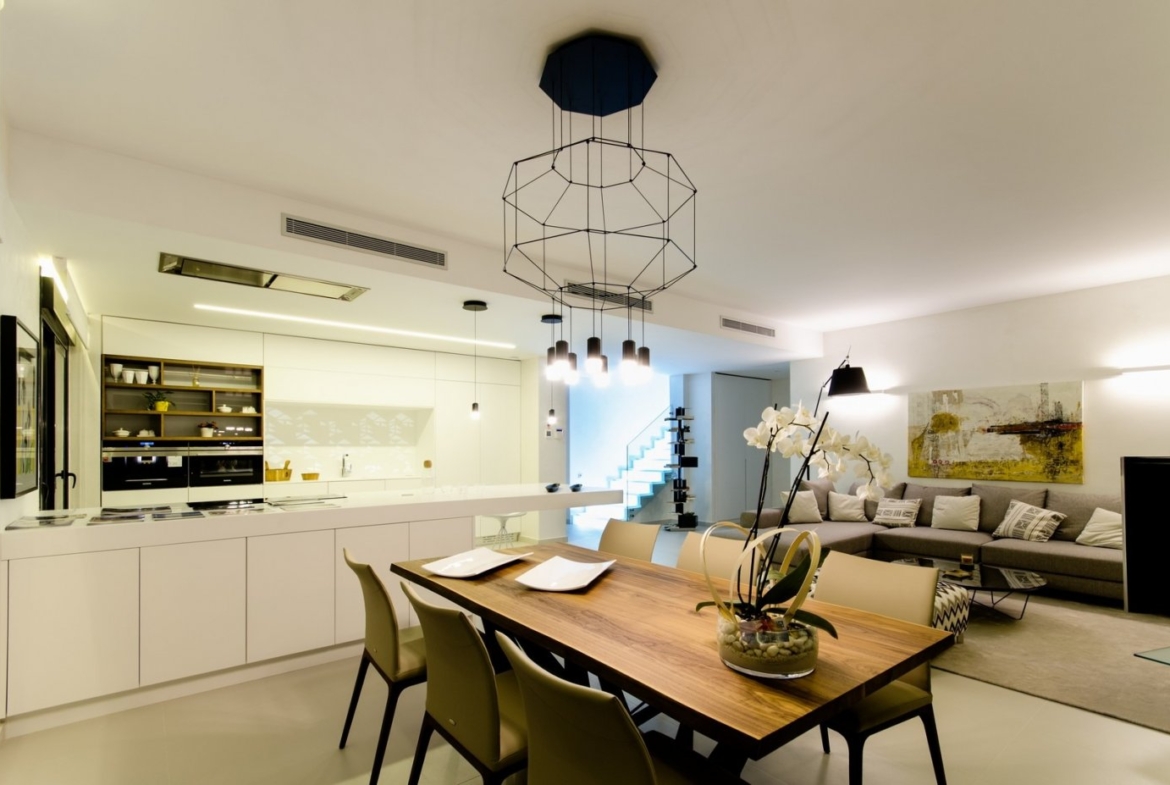 NEW CONSTRUCTION VILLAS 250 m FROM THE BEACH IN CAMPOAMOR