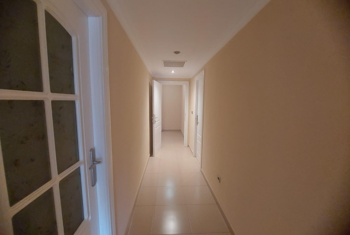 EDIFICIO EN ORIHUELA CIUDAD. 3 DORM. 2 BAÑOS. GARAJE. TRASTEROS
