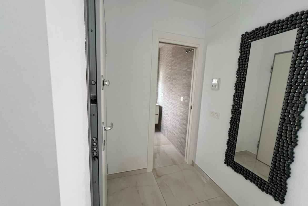 VILLA DE LUJO EN LOMAS DE CABO ROIG CON PISCINA PRIVADA Y PARCELA DE 200 M2. 3 DORM. 3 BAÑOS.