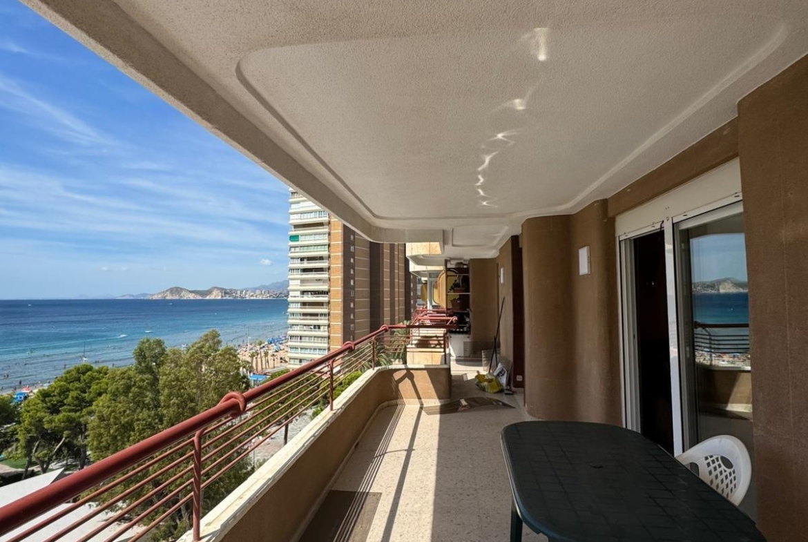 Apartamento con IMPRESIONANTES vistas al mar, Edif. Coblanca 8, playa Levante, Benidorm