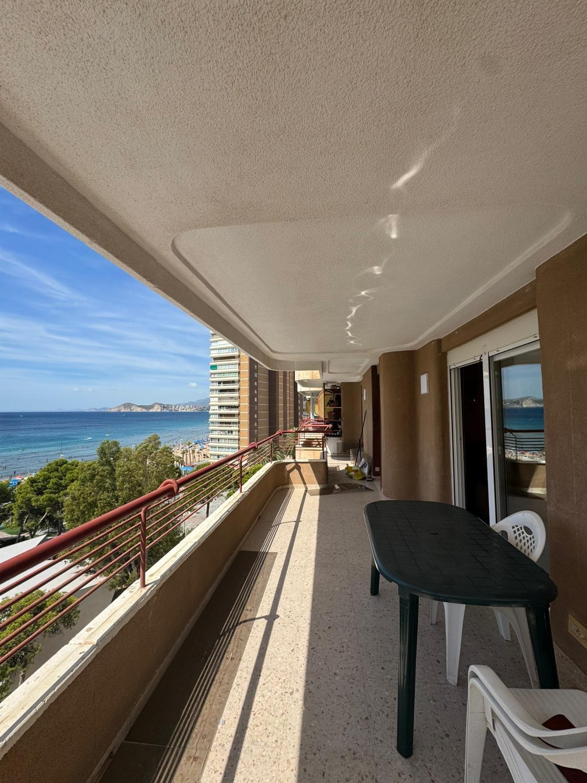 Apartamento con IMPRESIONANTES vistas al mar, Edif. Coblanca 8, playa Levante, Benidorm