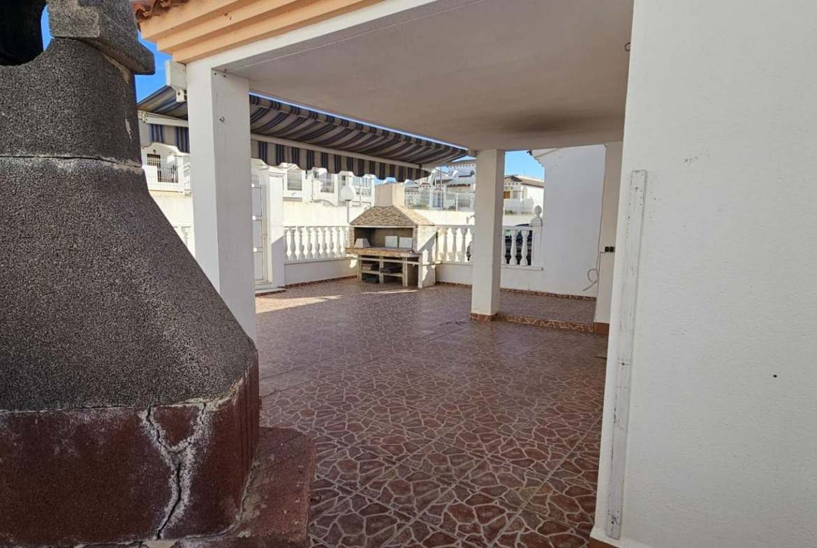 ORIHUELA COSTA EXCLUSIVA: ZENIAMAR 3, 4 HABS AMPLIO JARDIN PISCINA COM 320.000 EUROS!