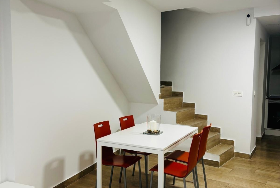 🏡✨ Townhouse in Benidorm Old Town: Charm and Comfort by the Sea 🌊🌴