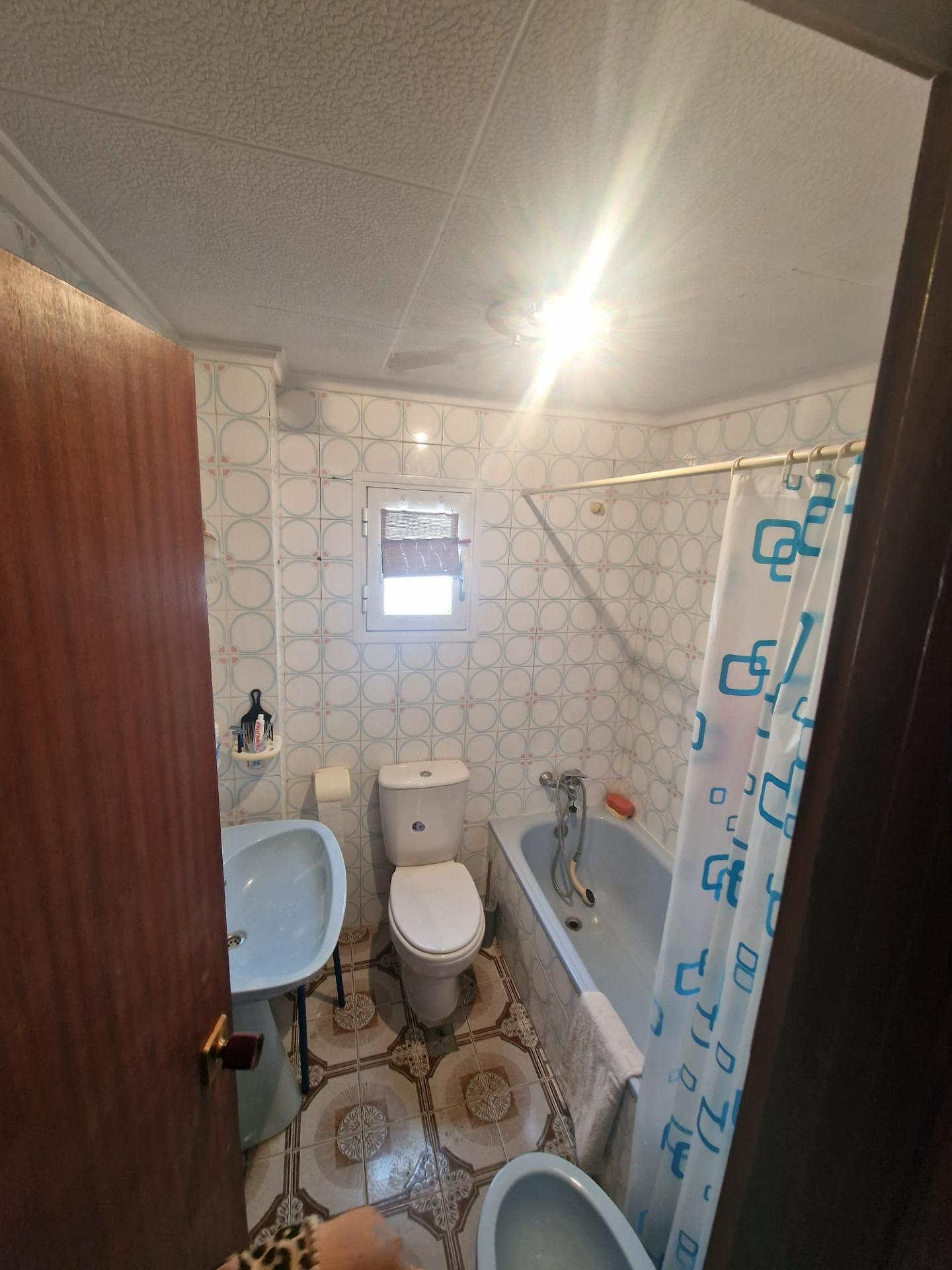 3-21-60 Apartamento muy amplio en pleno centro