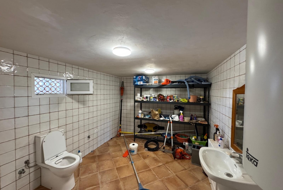 VILLA EN CABO ROIG A 800 METROS DE LA PLAYA CON PARCELA DE 890 M2. 3 DORM. 2 BAÑOS. PISCINA PRIVADA.
