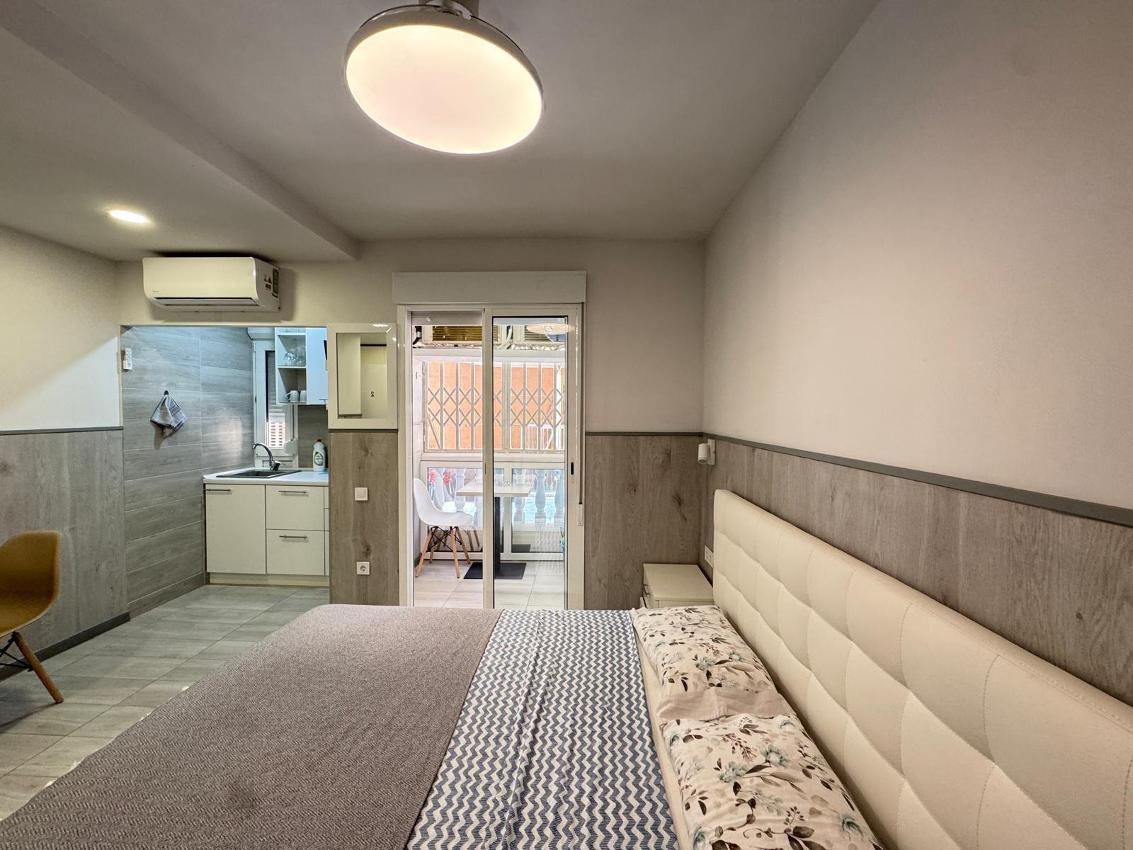 2 BAÑOS. 65 M2. SECADO POR DOS ESTUDIOS PARA ALQUILAR