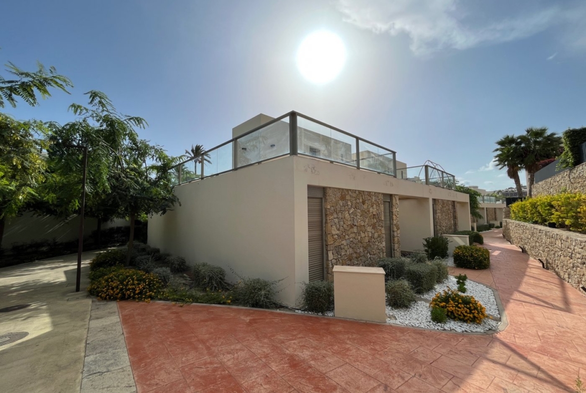 VILLA FOR SALE IN VILLAJOYOSA