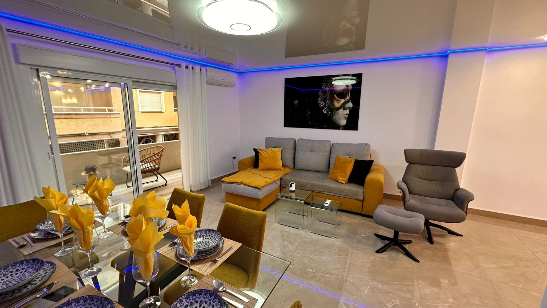 Apartamento reformado en Torrevieja conlicencia turistica