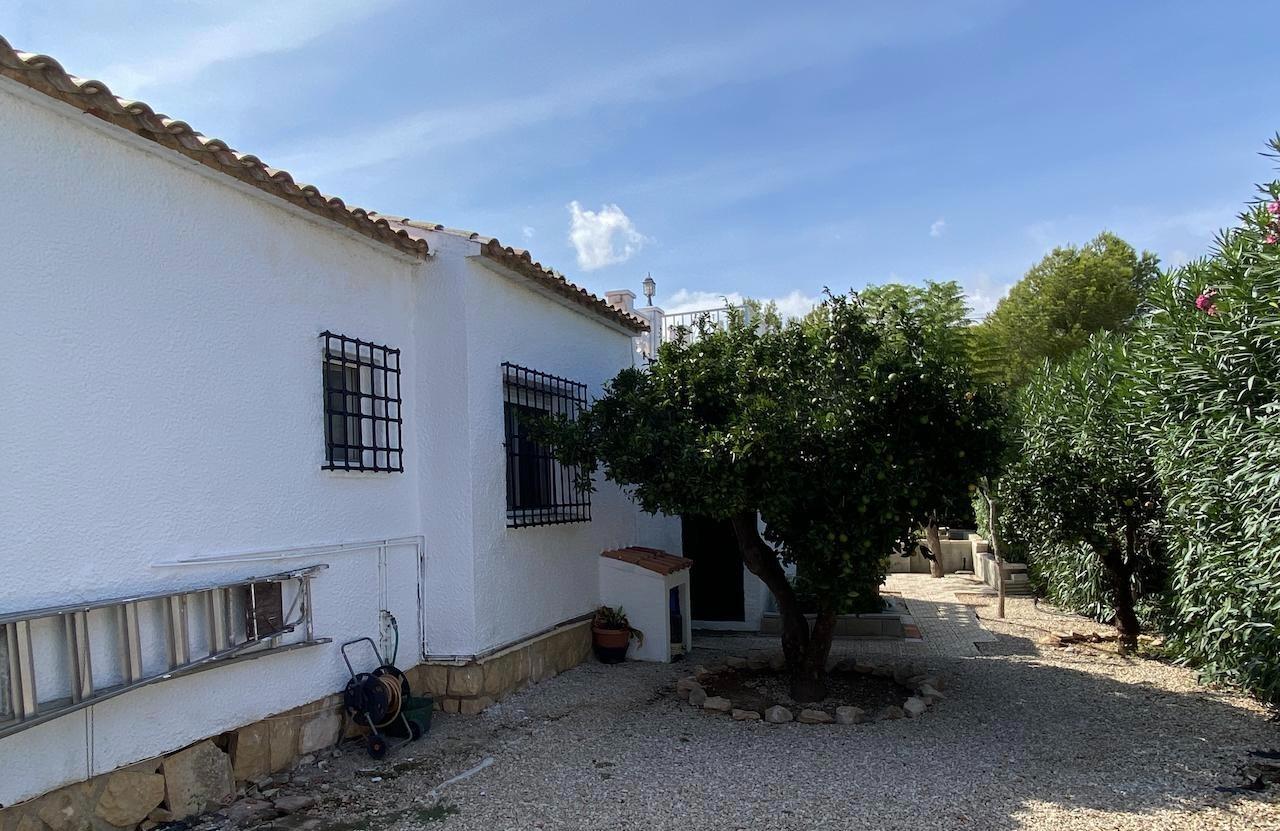 LOVELY  VILLA IN ALFAS DEL PI