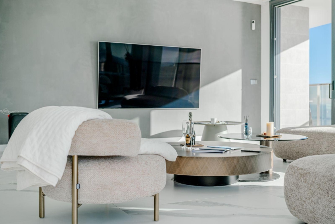Premium Apartment at Sunset Cliffs – 29th Floor