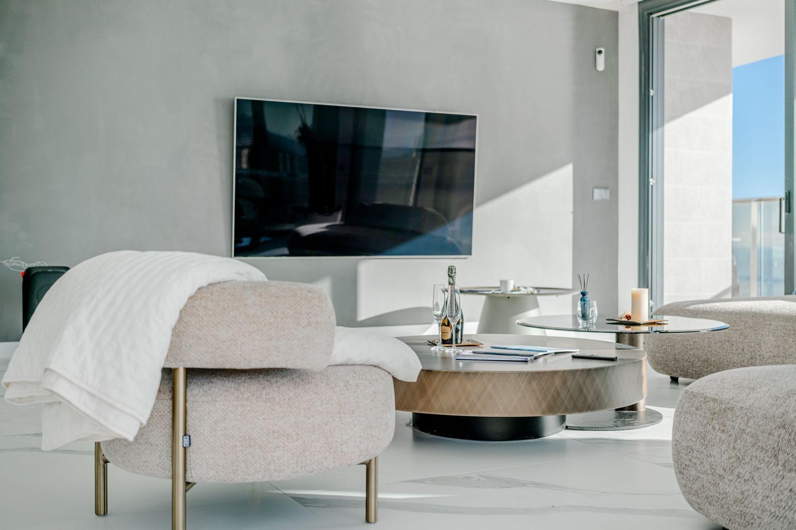 Premium Apartment at Sunset Cliffs – 29th Floor