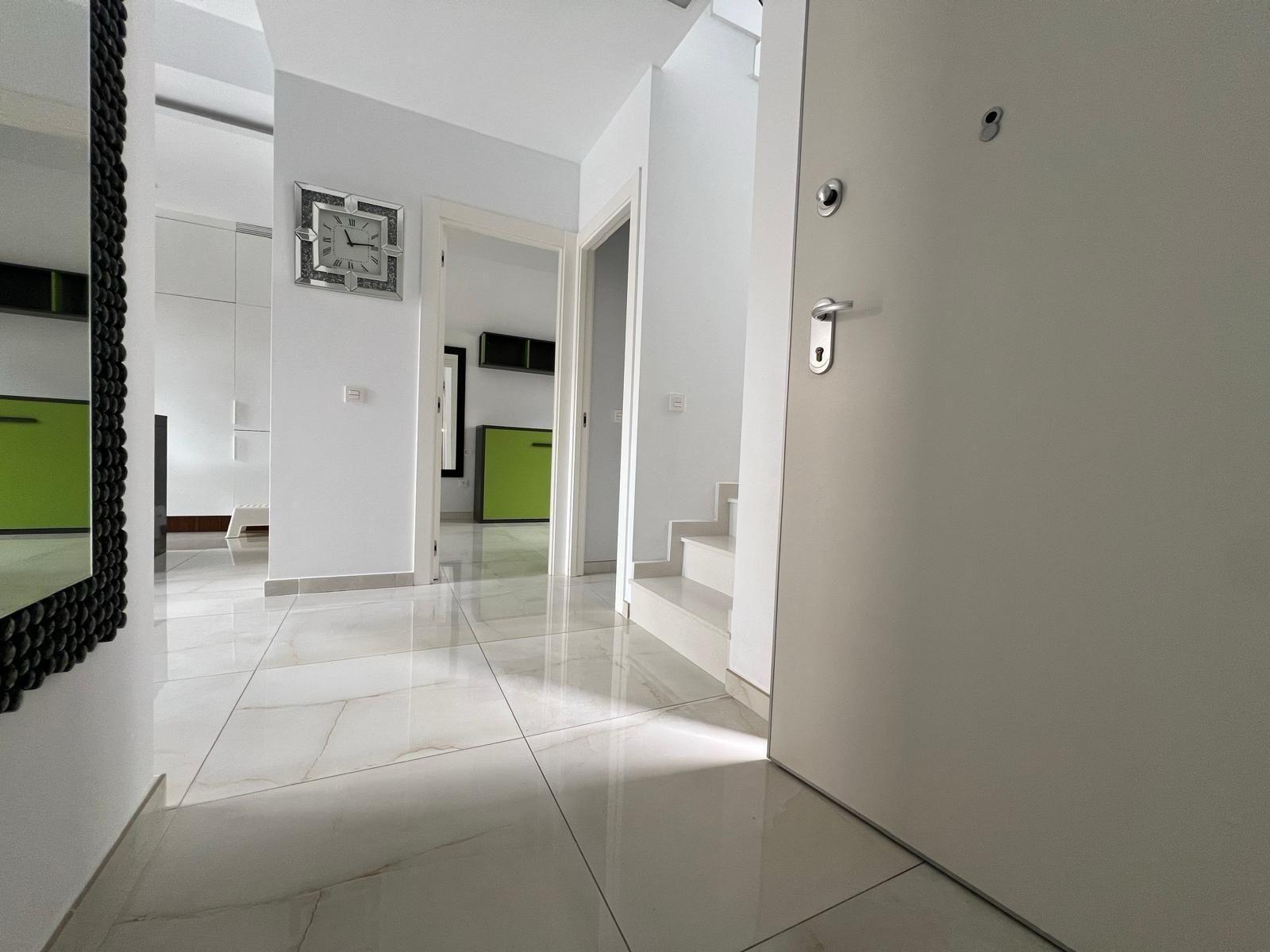 3-22-61 VILLA DE LUJO EN LOMAS DE CABO ROIG CON PISCINA PRIVADA Y PARCELA DE 200 M2. 3 DORM. 3 BAÑOS.