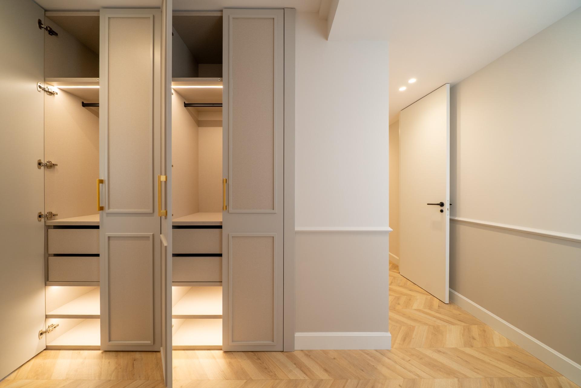 LUXURY HOUSING IN GOYA WITH PARKING SPACE