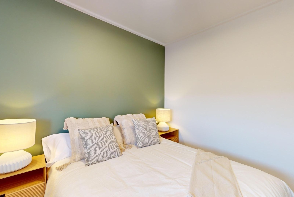 APARTAMENTOS DE OBRA NUEVA EN PILAR DE LA HORADADA CON GARAJE INCLUIDO. 100 M2.TERRAZAS DE 25 M2. 3 DORM. 2 BAÑOS. PISCINA.