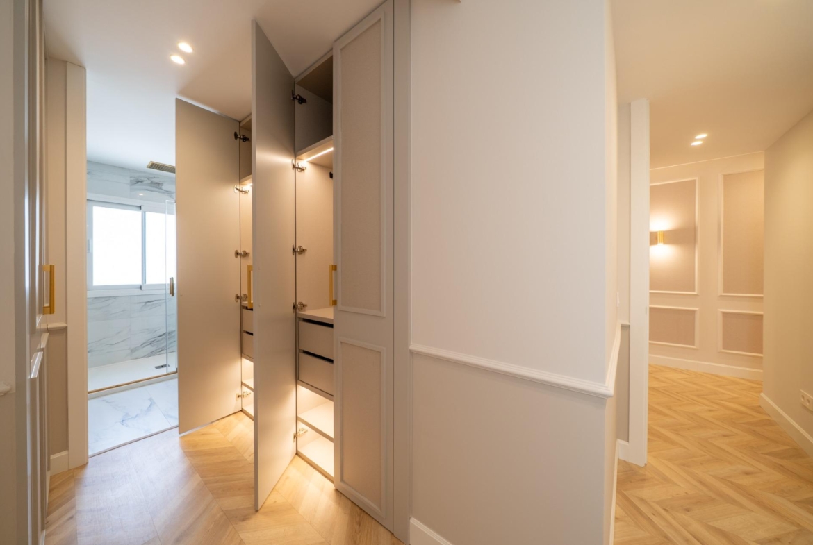 LUXURY HOUSING IN GOYA WITH PARKING SPACE