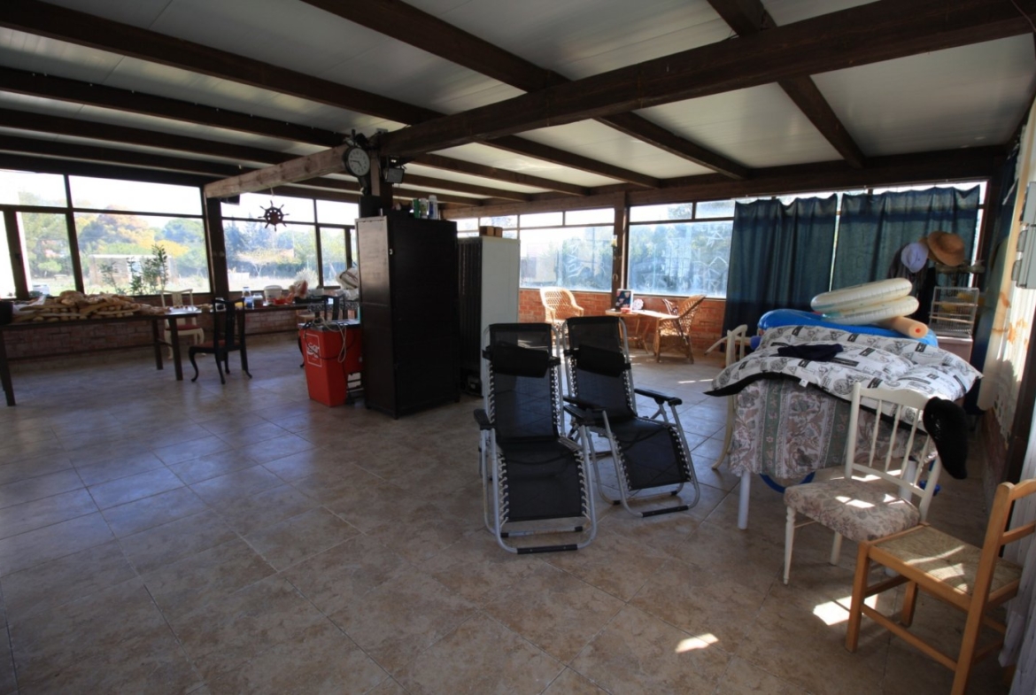 CAMPOAMOR, SPECTACULAR FINCA, 3500 M2  PLOT WITH 2 HOUSES, PRIVATE POOL, 2500 METERS FROM THE BEACH