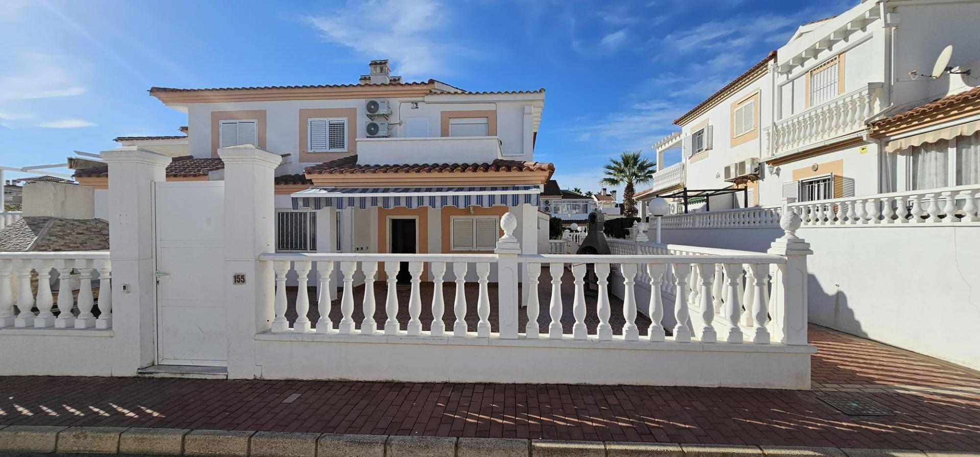 3-24-34 ORIHUELA COSTA EXCLUSIVA: ZENIAMAR 3, 4 HABS AMPLIO JARDIN PISCINA COM 320.000 EUROS!