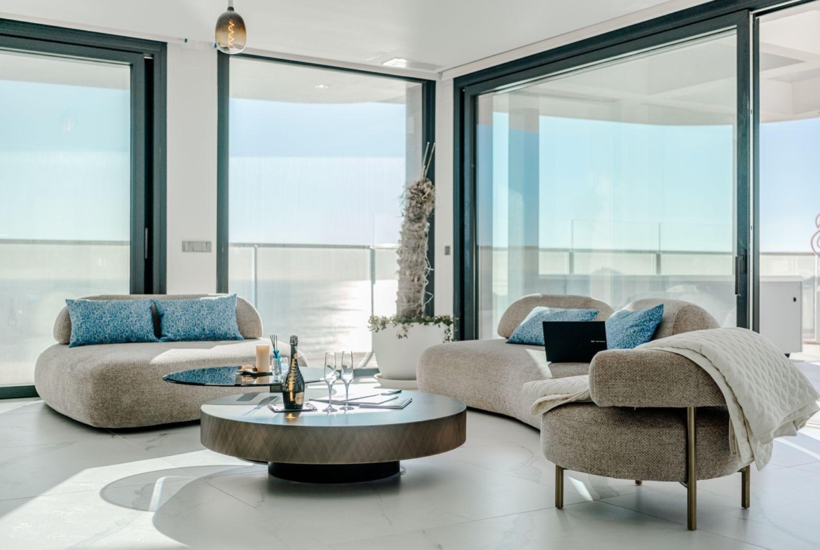 Premium Apartment at Sunset Cliffs – 29th Floor