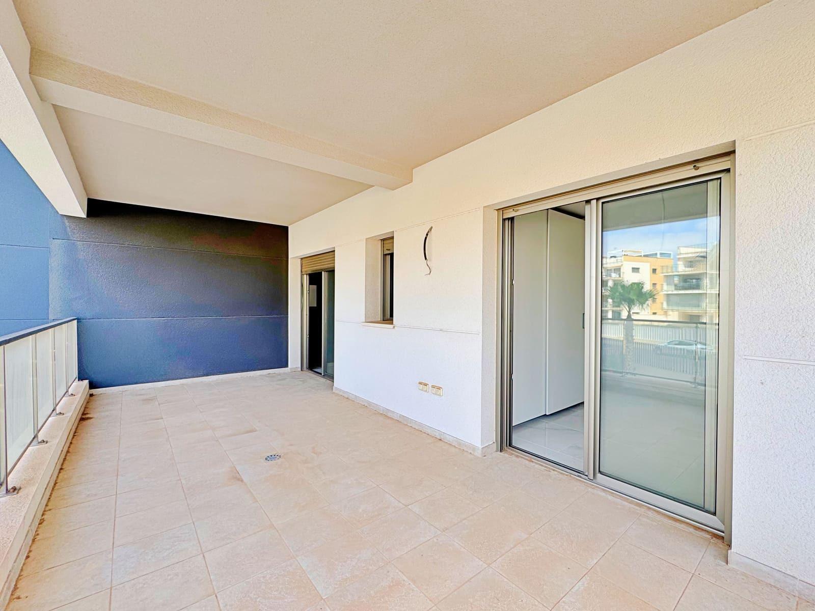 3-24-80 APARTAMENTO EN RESIDENCIAL GREEN HILS DE 2 DORM. 2 BAÑOS. PARKING INCLUIDO. PISCINA. GYM. SUPERFICIE 93 M2.