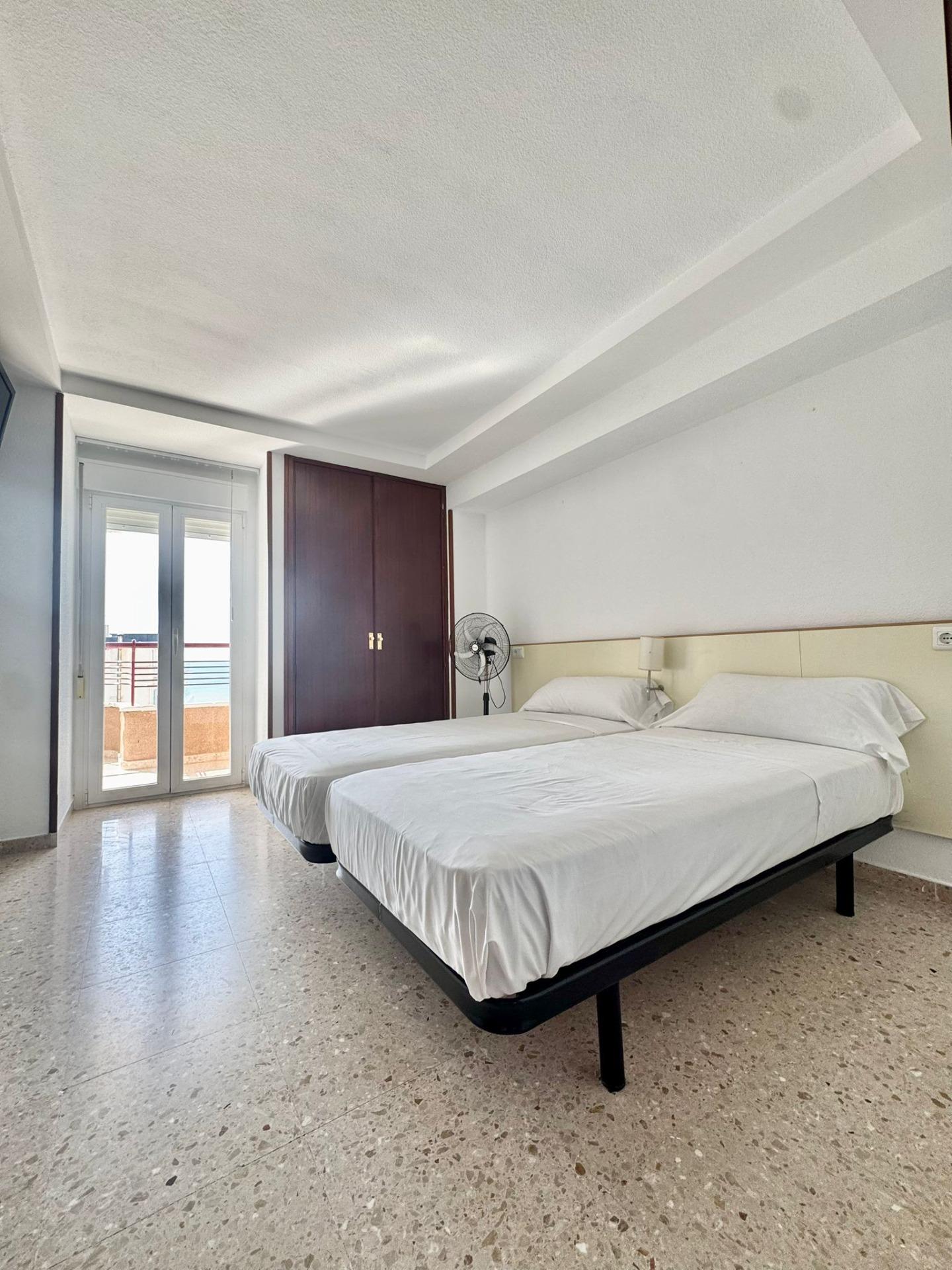 Apartamento con IMPRESIONANTES vistas al mar, Edif. Coblanca 8, playa Levante, Benidorm