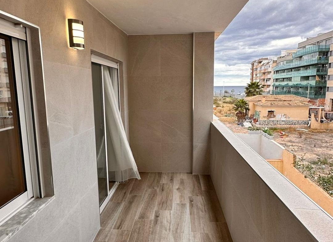 Apartamento reformado en Torrevieja conlicencia turistica