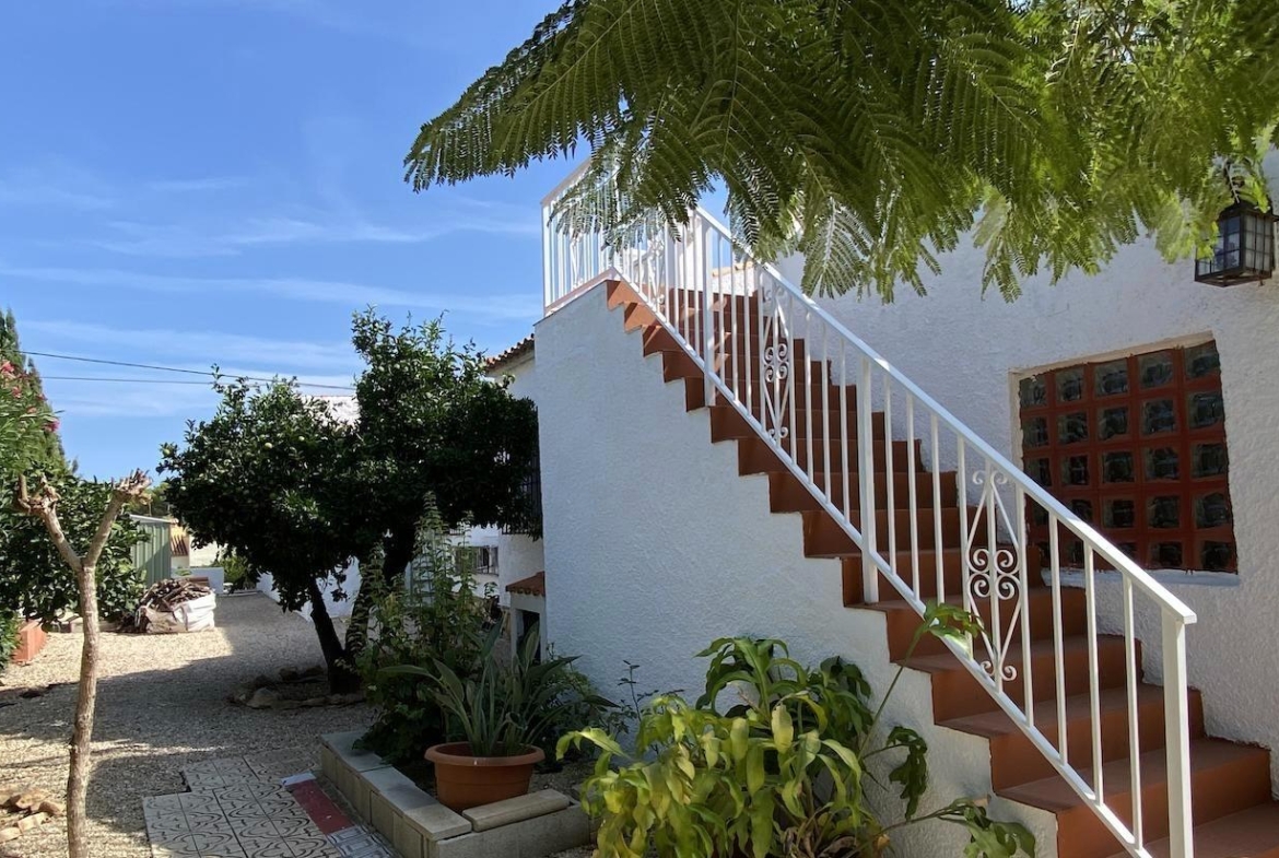 LOVELY  VILLA IN ALFAS DEL PI