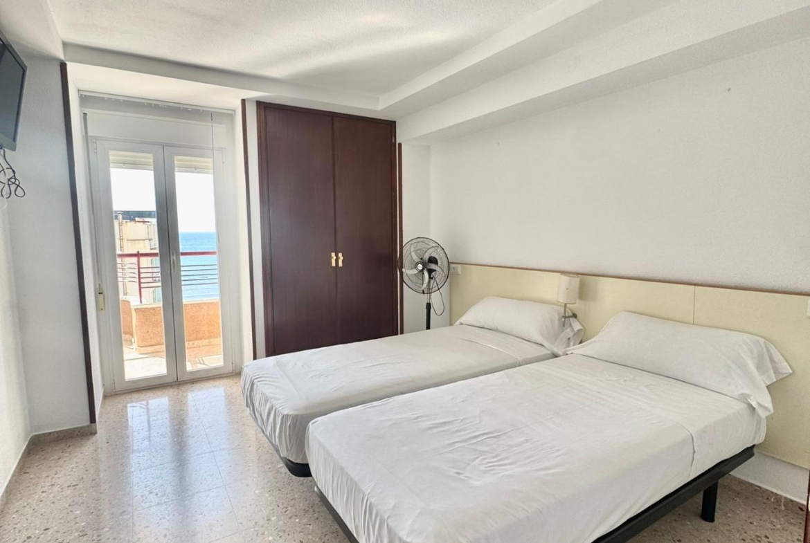 Apartamento con IMPRESIONANTES vistas al mar, Edif. Coblanca 8, playa Levante, Benidorm