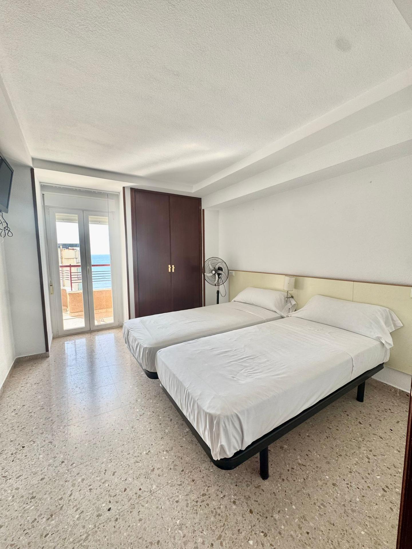 Apartamento con IMPRESIONANTES vistas al mar, Edif. Coblanca 8, playa Levante, Benidorm