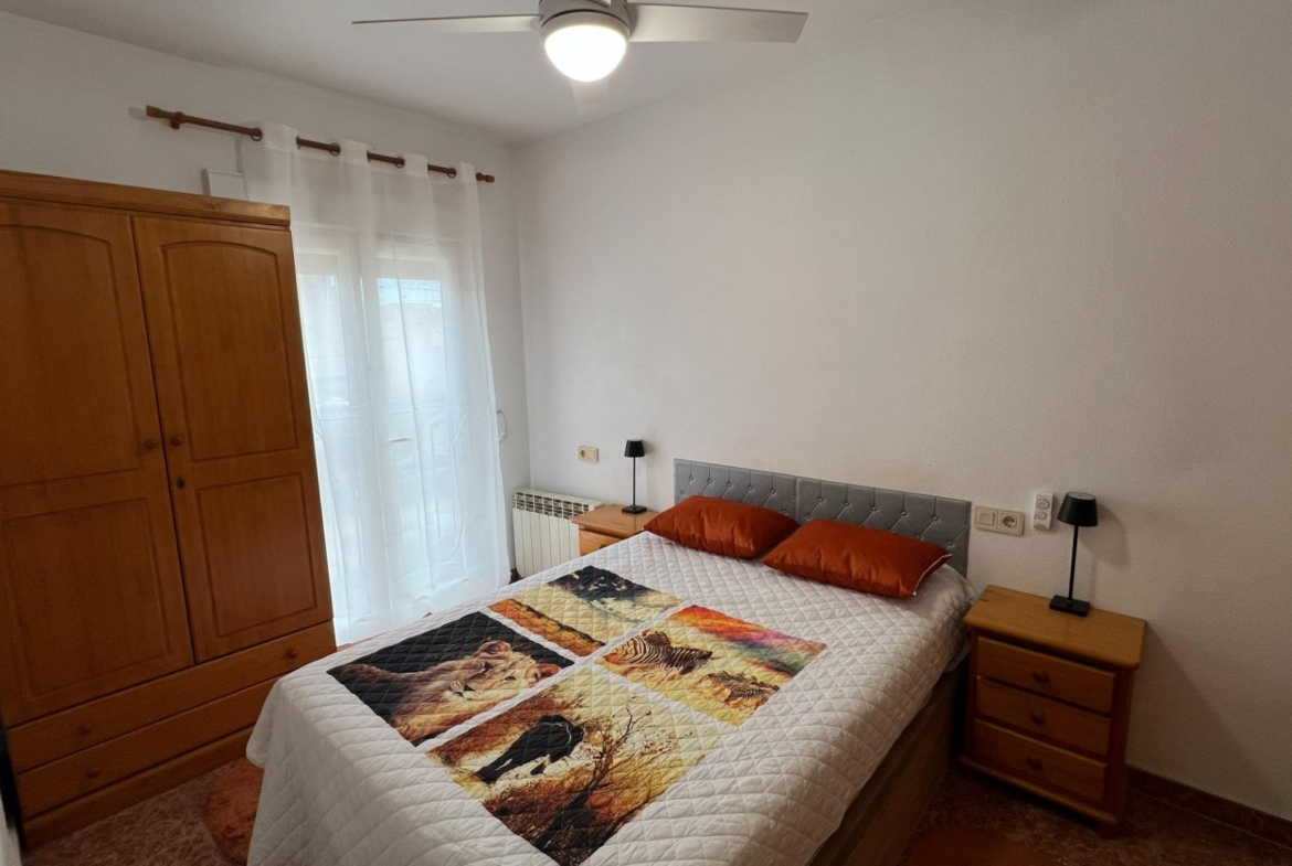 🏡 Your lakeside home with ☀️ solarium and 🌿 private garden in Torrevieja!
