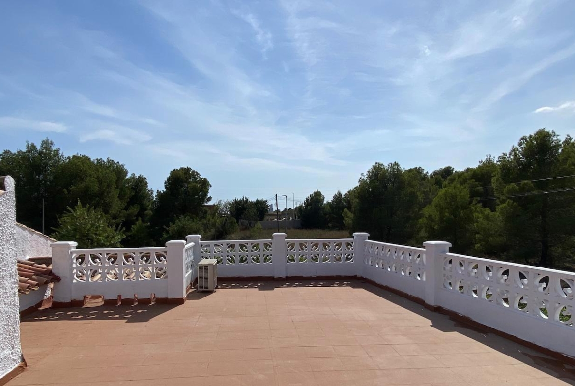 LOVELY  VILLA IN ALFAS DEL PI