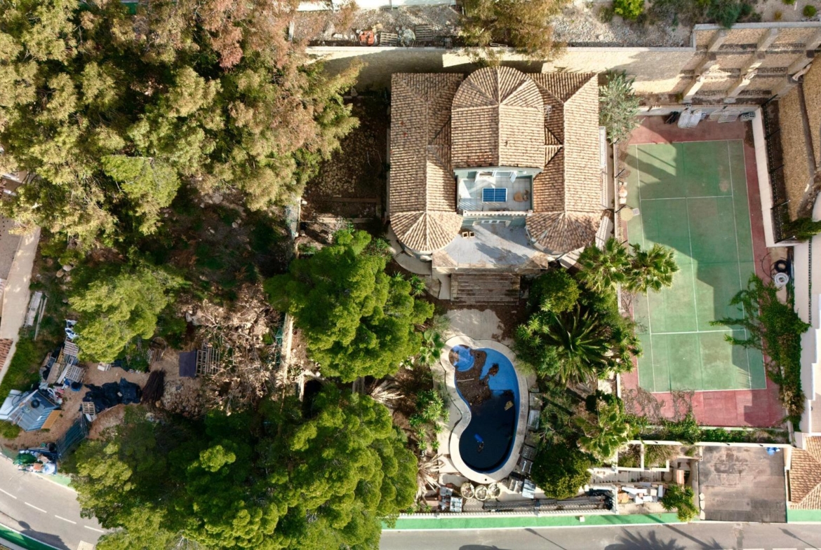 Mediterranean Luxury in Altea Hills: Exclusive Property with Spectacular Views and Unique Spaces