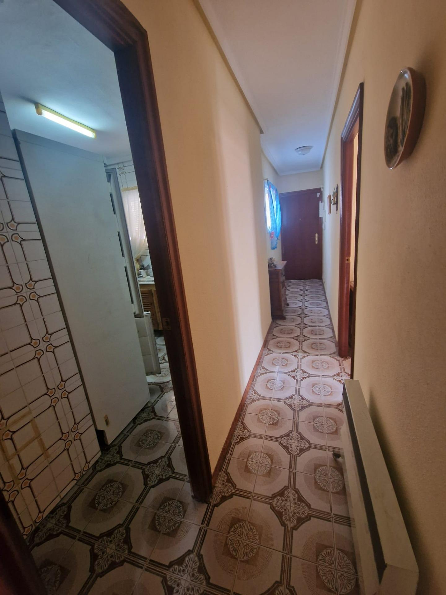 3-26-39 Apartamento muy amplio en pleno centro