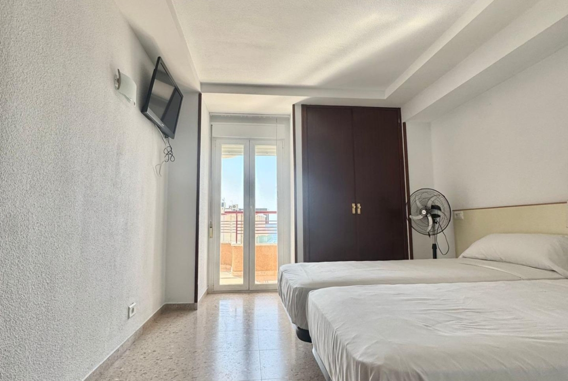 Apartamento con IMPRESIONANTES vistas al mar, Edif. Coblanca 8, playa Levante, Benidorm