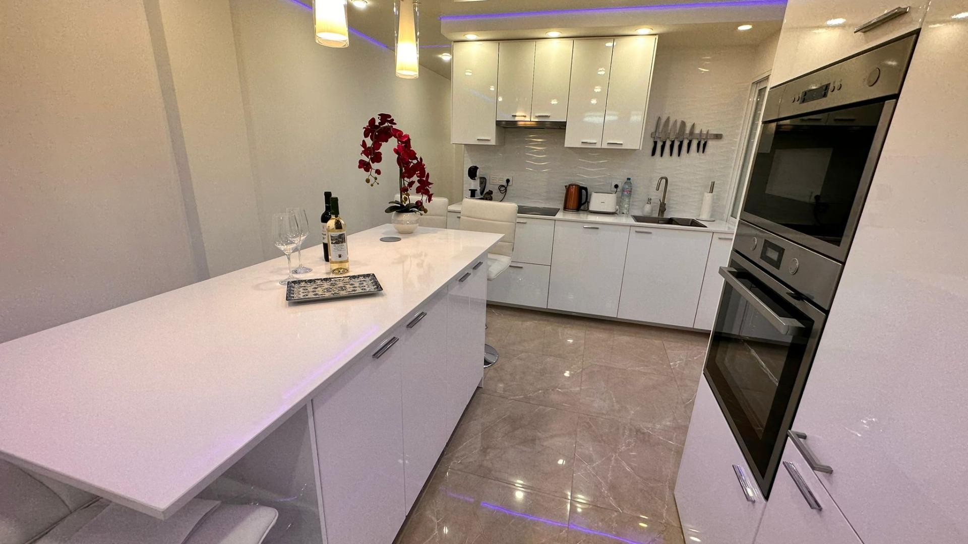 Apartamento reformado en Torrevieja conlicencia turistica