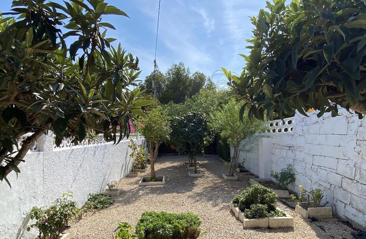 LOVELY  VILLA IN ALFAS DEL PI