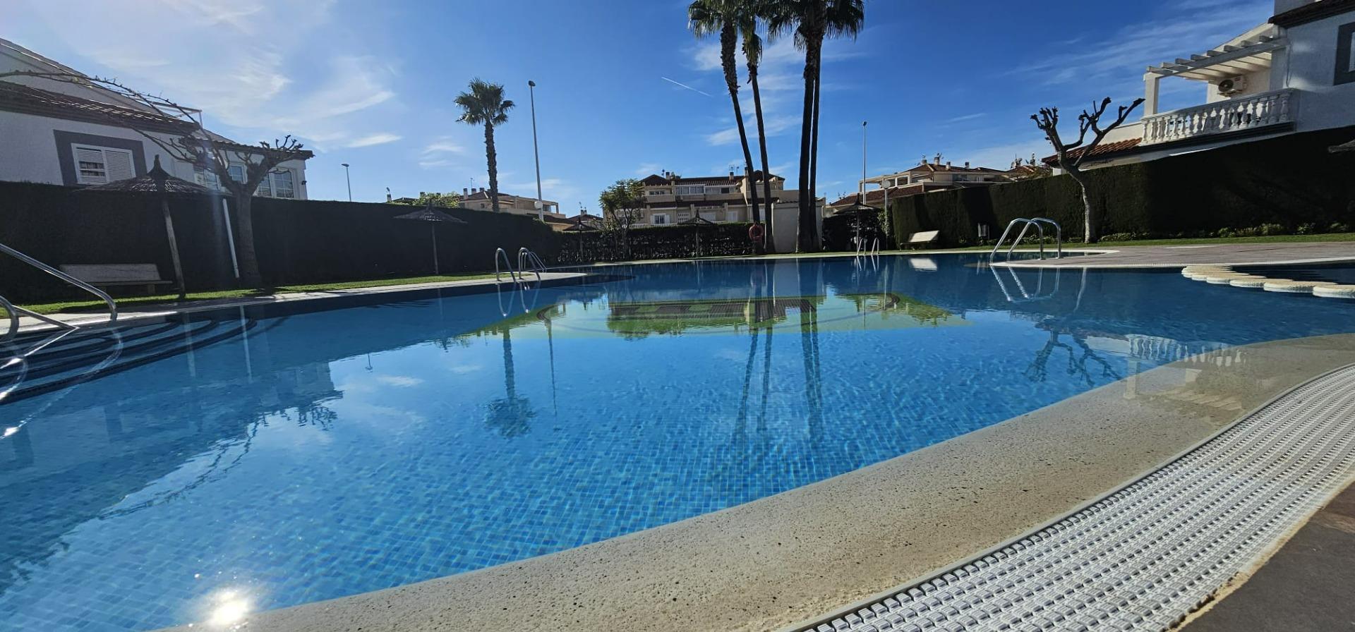 3-27-32 ORIHUELA COSTA EXCLUSIVA: ZENIAMAR 3, 4 HABS AMPLIO JARDIN PISCINA COM 320.000 EUROS!