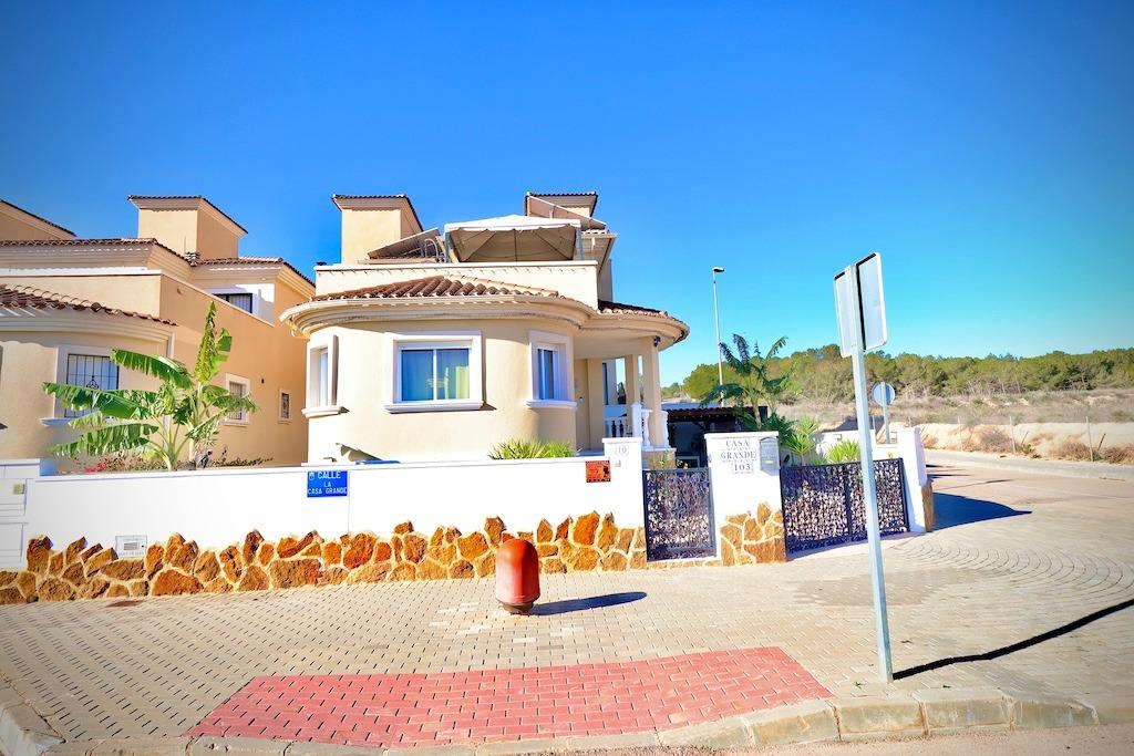 Independent villa in San Miguel de Salinas