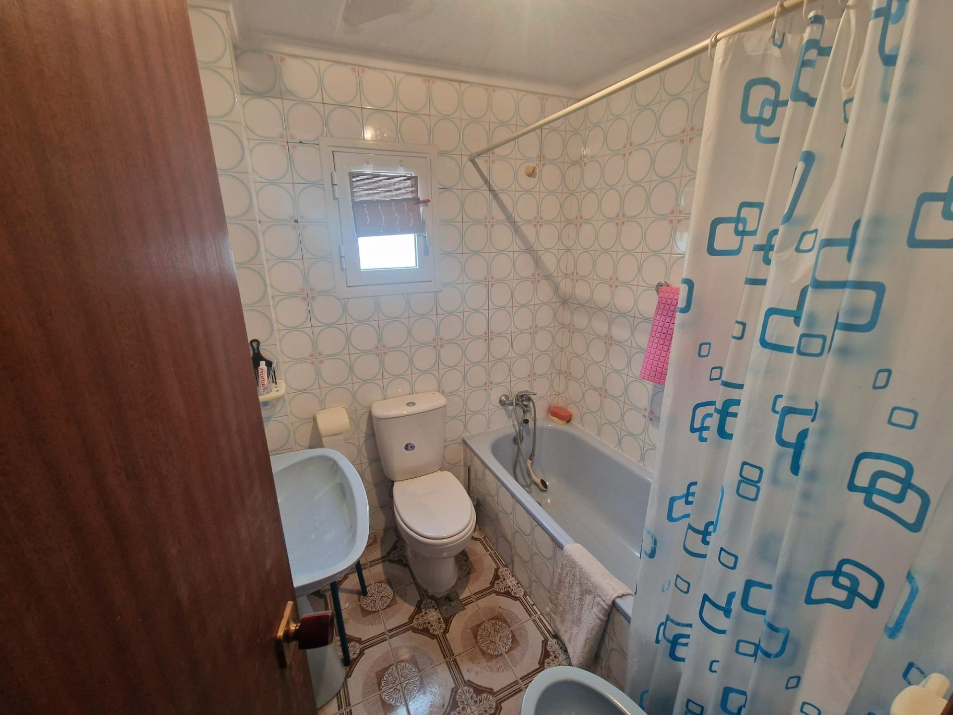 3-27-39 Apartamento muy amplio en pleno centro