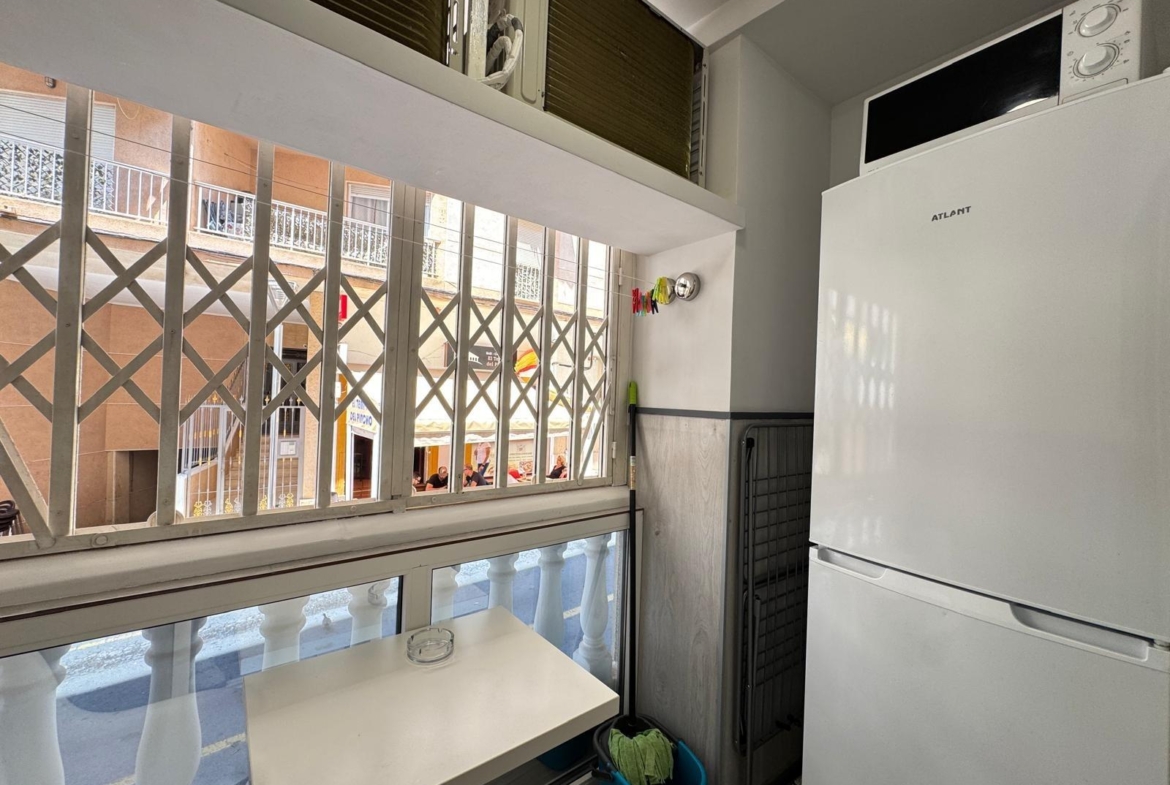 2 BAÑOS. 65 M2. SECADO POR DOS ESTUDIOS PARA ALQUILAR