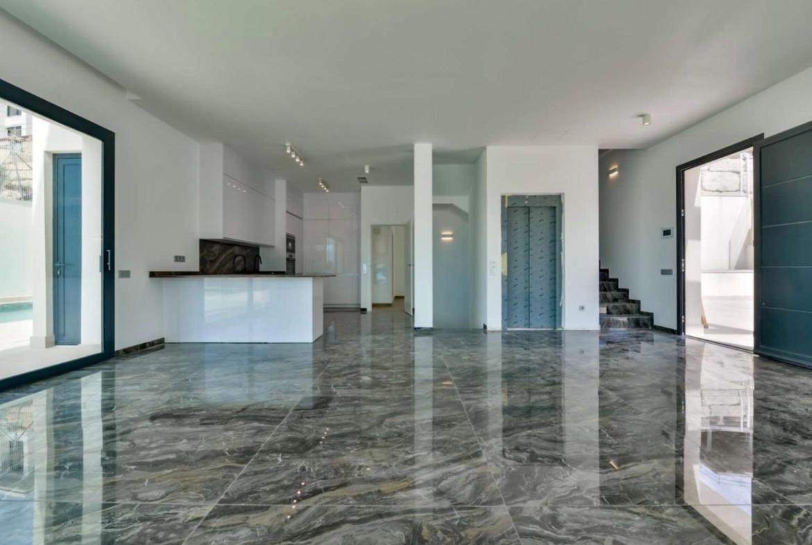 Nieuw gebouwde villa in Golf Bahía Luxe, ruimte en energie-efficiëntie