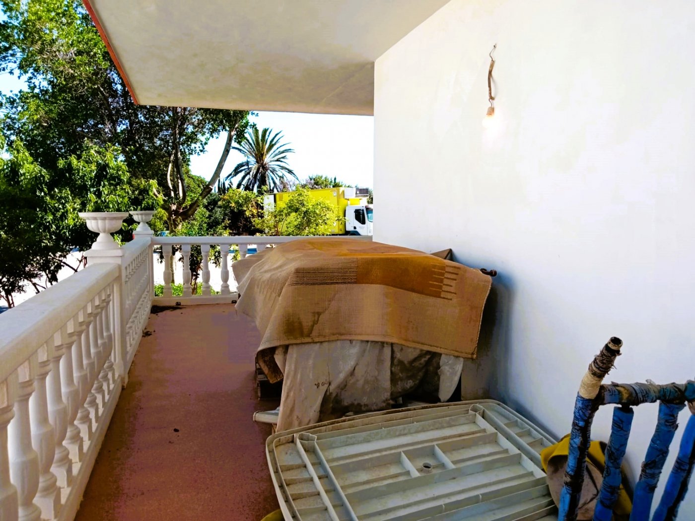 INDEPENDENT VILLA OF 500M2 – LAND OF 10,000M2 NEXT TO BONALBA – MUCHAMIEL