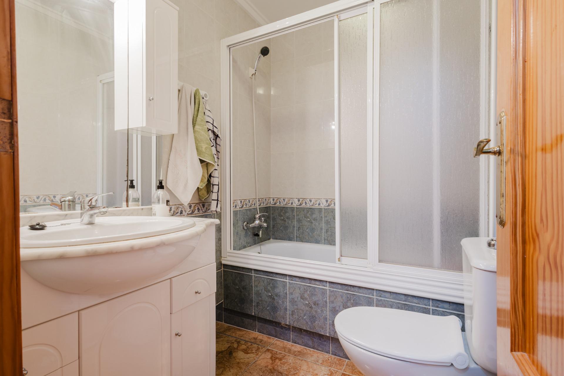 ESPACIOSA VIVIENDA DE 3 AMPLIAS HABITACIONES